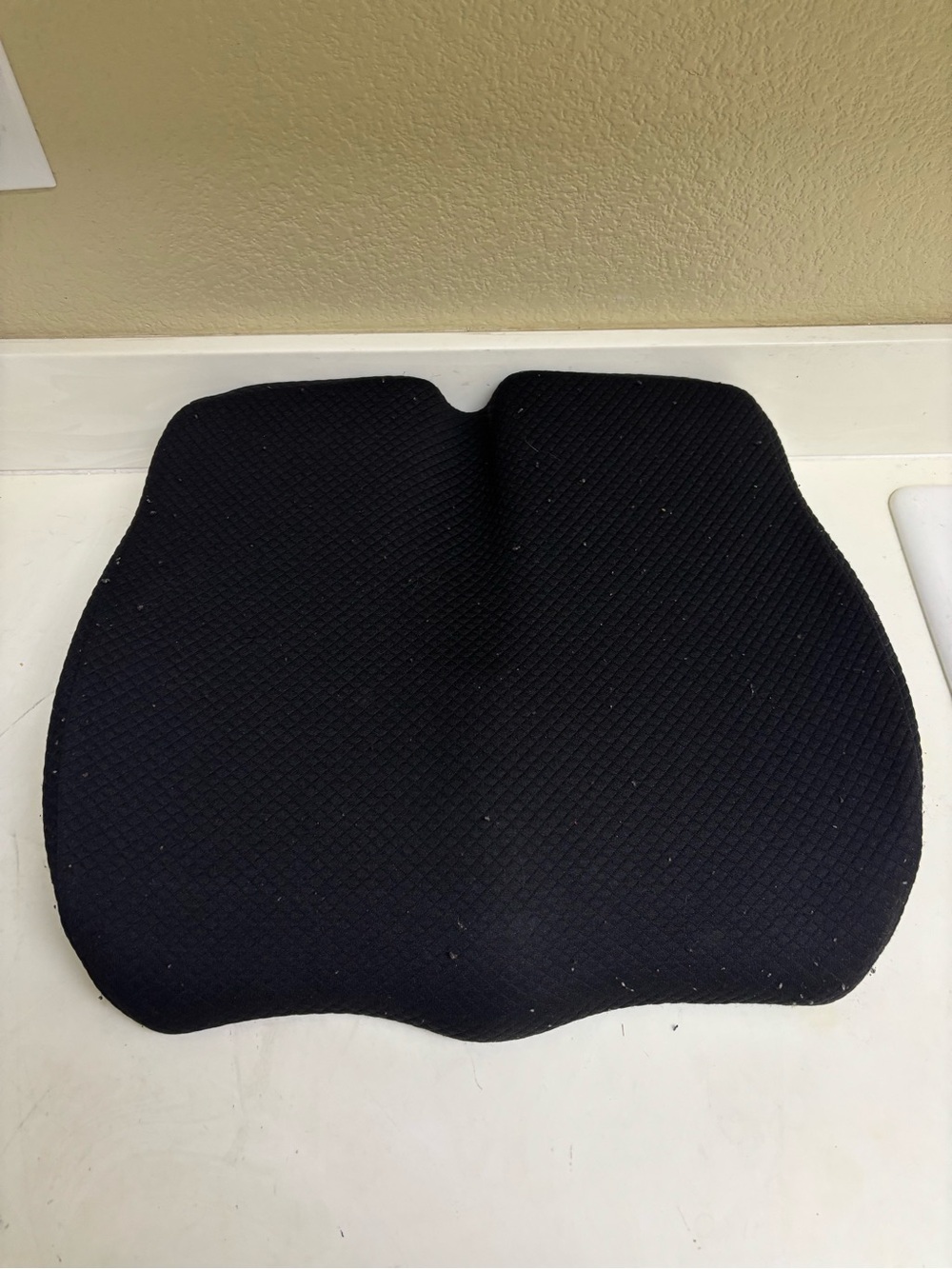 Contoured Black Seat Cushion - Ergonomic Support